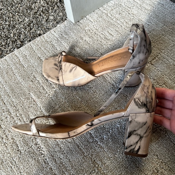 Coconuts by Matisse block heel sandals - Picture 3 of 6